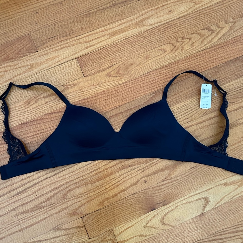 NWT Soma bra 34B
